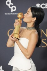 ゴールデン・グローブ賞主演女優賞を受賞したアンナ・サワイ