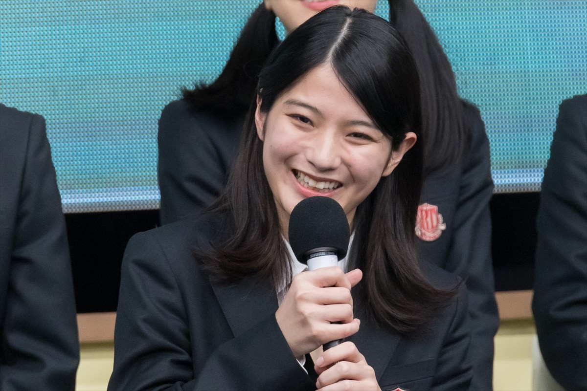 松坂桃李＆吉岡里帆、生徒役・奥平大兼の暴露に「見られてる（笑）」「恥ずかしい」