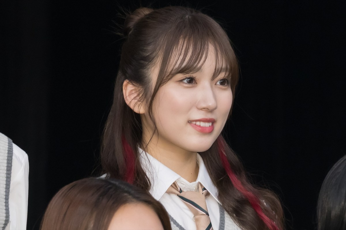松坂桃李＆吉岡里帆、生徒役・奥平大兼の暴露に「見られてる（笑）」「恥ずかしい」