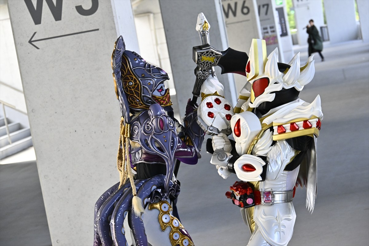 『仮面ライダーガヴ』第20話「突入！闇菓子工場へ！」、ショウマの説得が通じラーゲ9と共闘