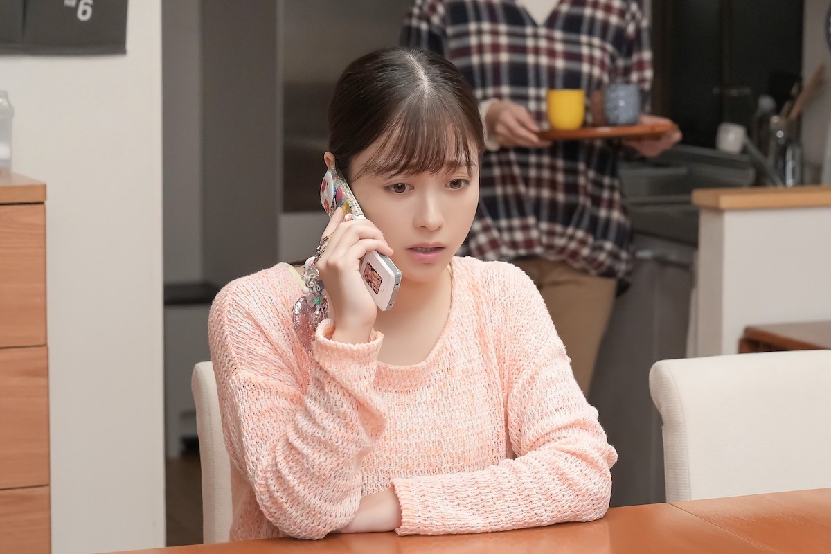 明日の『おむすび』“結”橋本環奈、テレビで東日本大震災の発生を知る