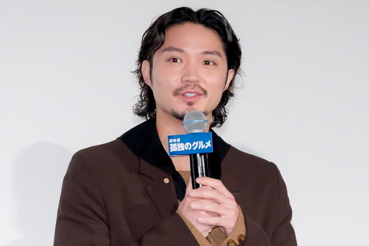 松重豊、『劇映画 孤独のグルメ』サプライズ出演の遠藤憲一の裏話を告白「寂しがってた」