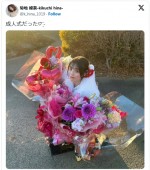 【写真】“令和の完売クイーン”菊地姫奈、成人式迎えて振袖「輝びやかで綺麗」「花束が衣装になってる」