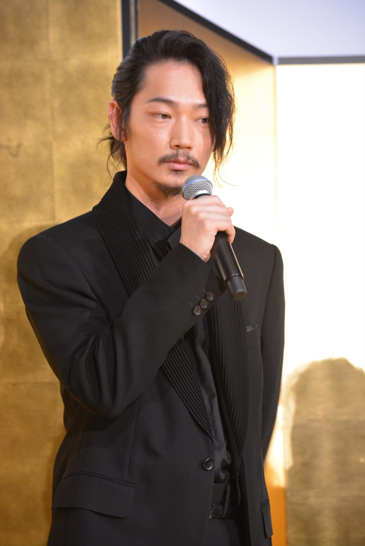 この綾野剛を見よ！　振り幅“エグい”キャラクター3選＜本日誕生日＞