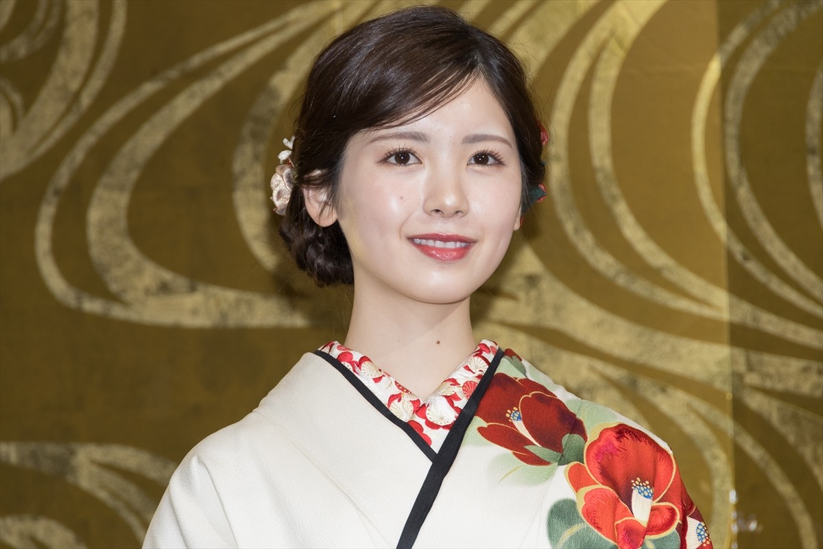 乃木坂46・筒井あやめ＆井上和が2人で成人式「私たちは“にょろにょろ世代”です！」