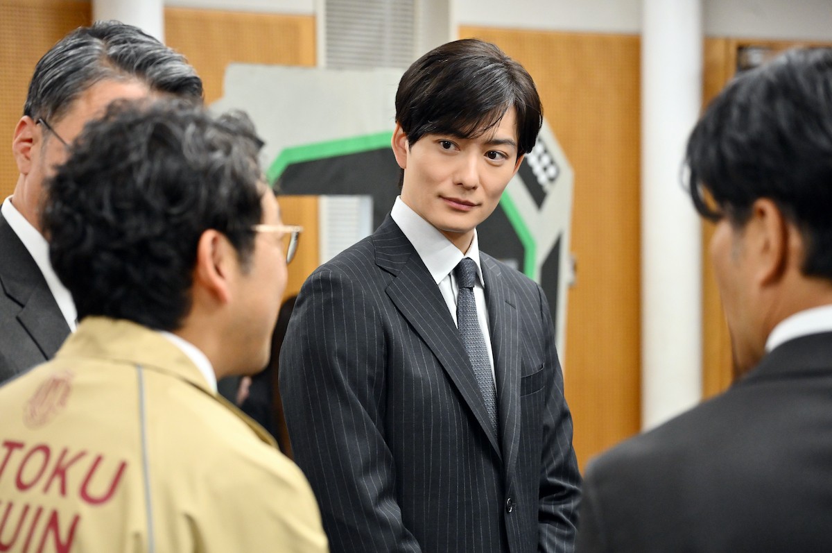 『御上先生』“是枝”吉岡里帆、怪文書への考察に反響「闇が深い」「裏口入学」