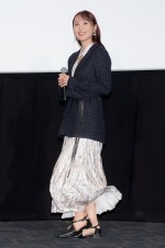 映画『怪獣ヤロウ！』公開記念舞台あいさつに出席した菅井友香