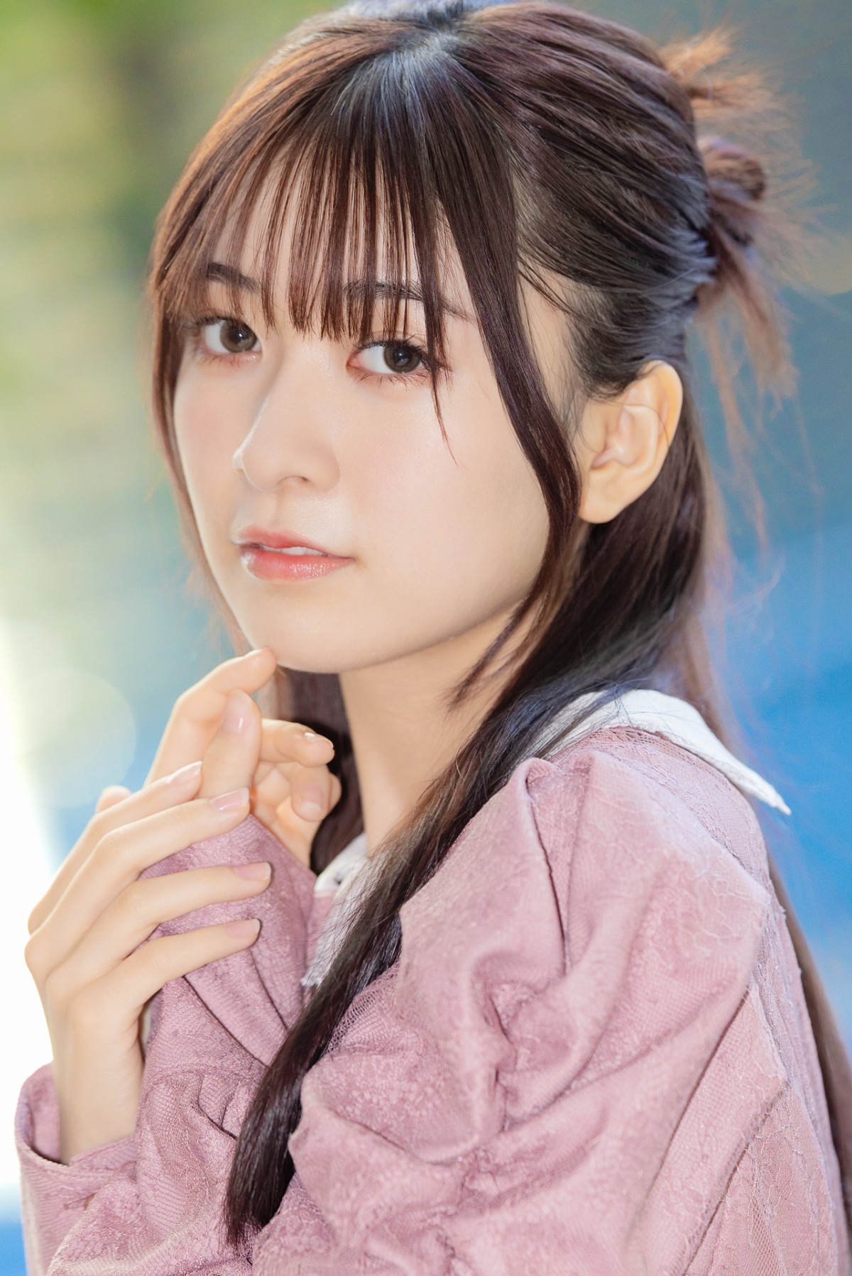 鈴原希実「ファンの声が原動力」—— 1st写真集『届け』に込めた感謝と新たな一歩