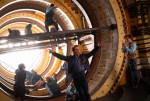 【動画】ジョナサン・ベイリー「ダンシング・スルー・ライフ」字幕版本編映像