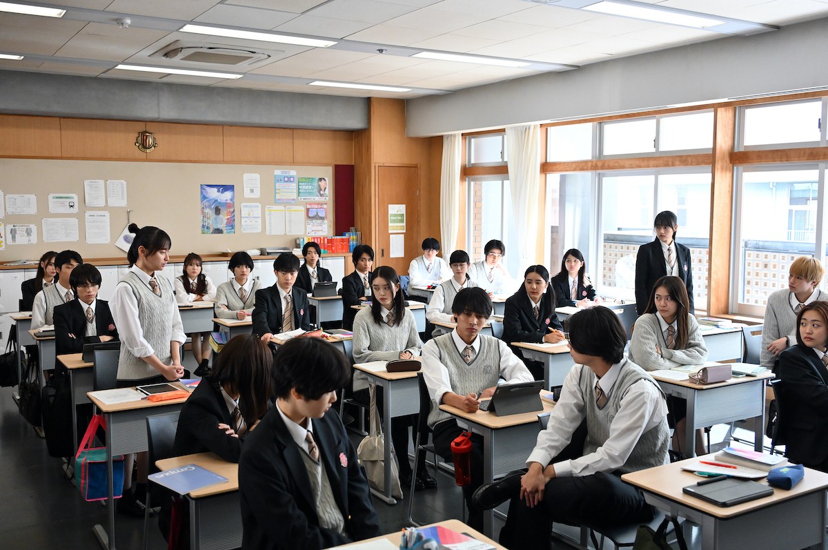 『御上先生』第4話　“是枝”吉岡里帆、隣徳学院に届いた怪文書の答えにたどり着く