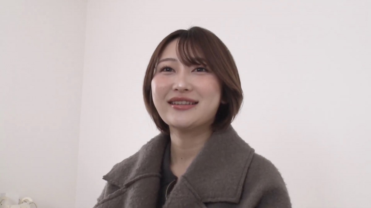 坂道系人気メンバー → 年収1億超え銀座トップキャバ嬢に転身　独特の接客に驚き