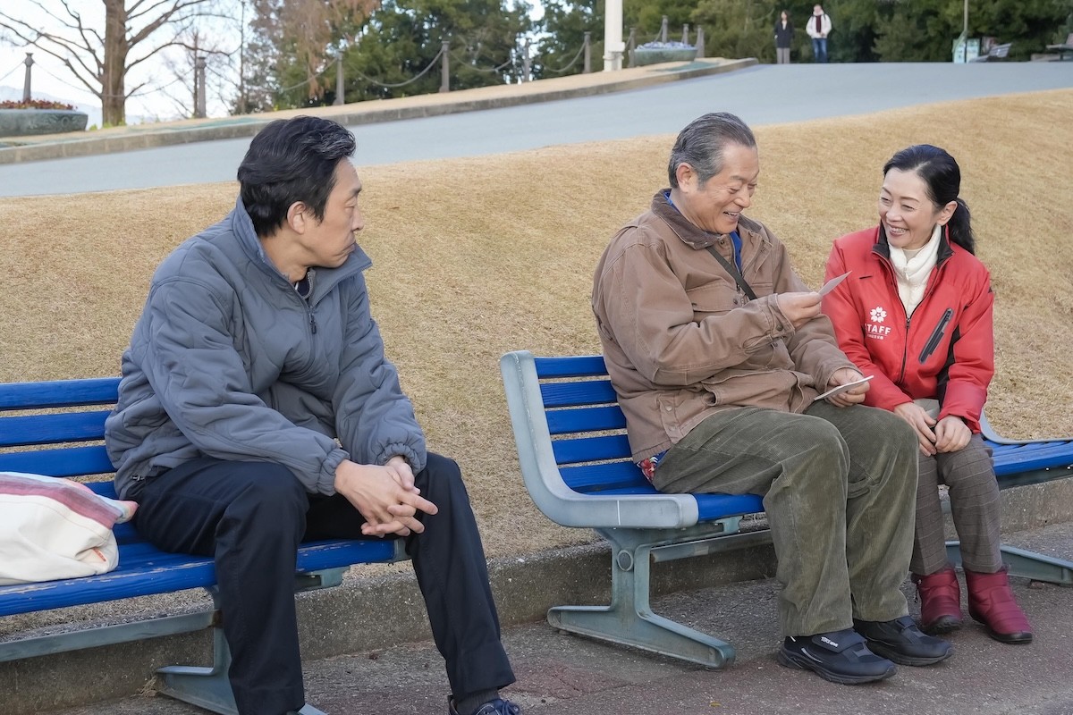 明日の『おむすび』“永吉”松平健、公園案内係の女性と子どもの落とし物を探す