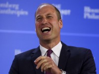 ウィリアム皇太子、髪の毛について自虐ジョーク