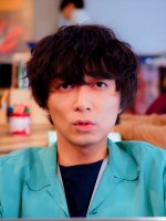 ドラマ『ソロ活女子のススメ5』に出演する渋谷謙人