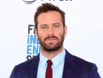 アーミー・ハマー、「女性は最低だ」と出会い系アプリで知り合った男性と性交渉を試みた