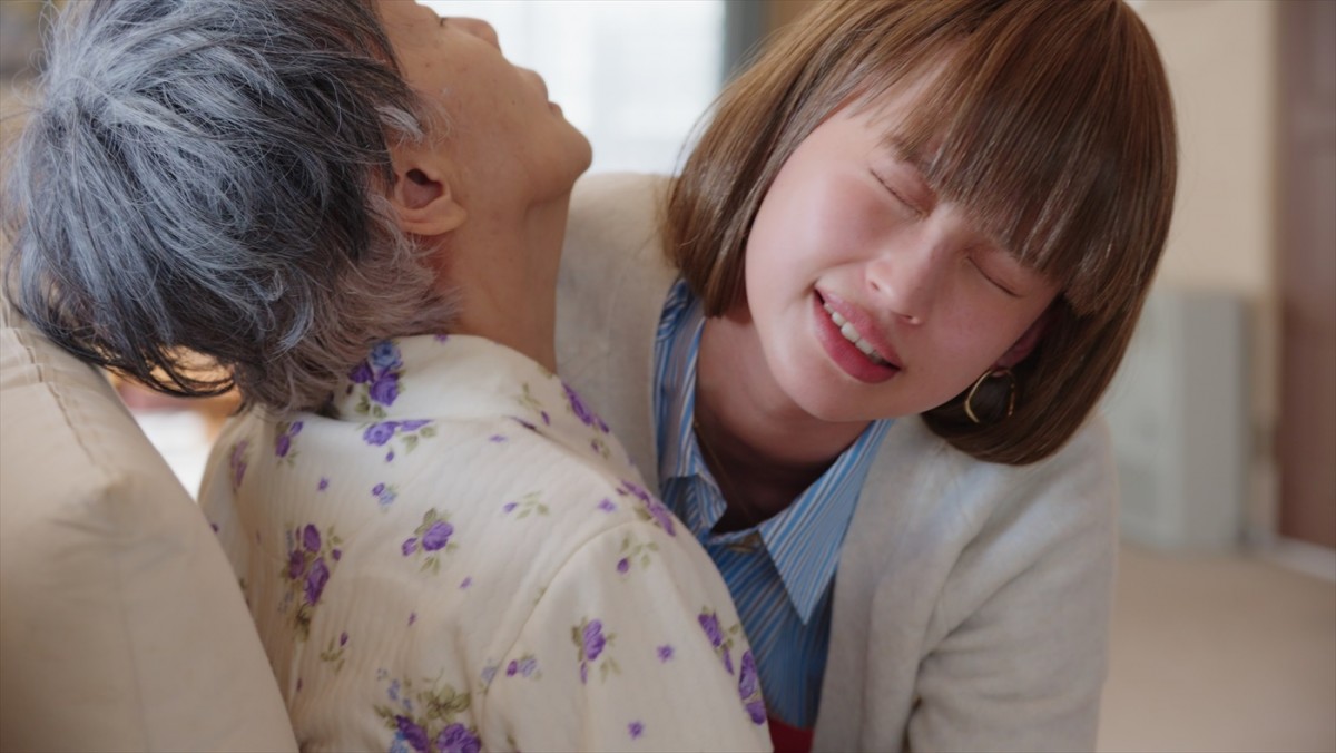 研ナオコが認知症のおばあちゃんを熱演！　映画『うぉっしゅ』予告編解禁　梅沢富美男、ニューヨーク・嶋佐らのコメントも到着