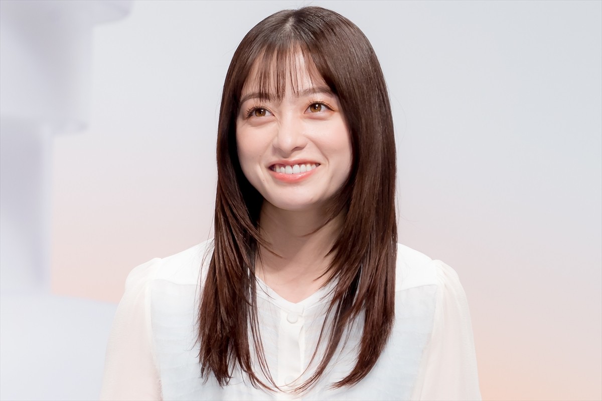 橋本環奈、篠原涼子への憧れ明かす「こんなかっこいい女性になりたい」