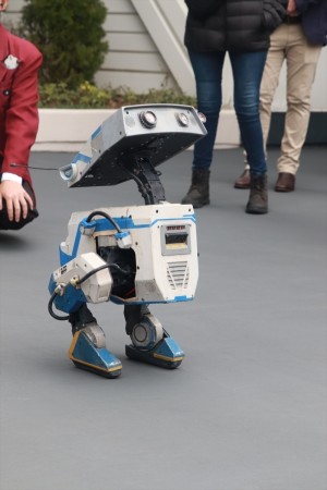 20250407_東京ディズニーランドにドロイド「BDX」が新登場！