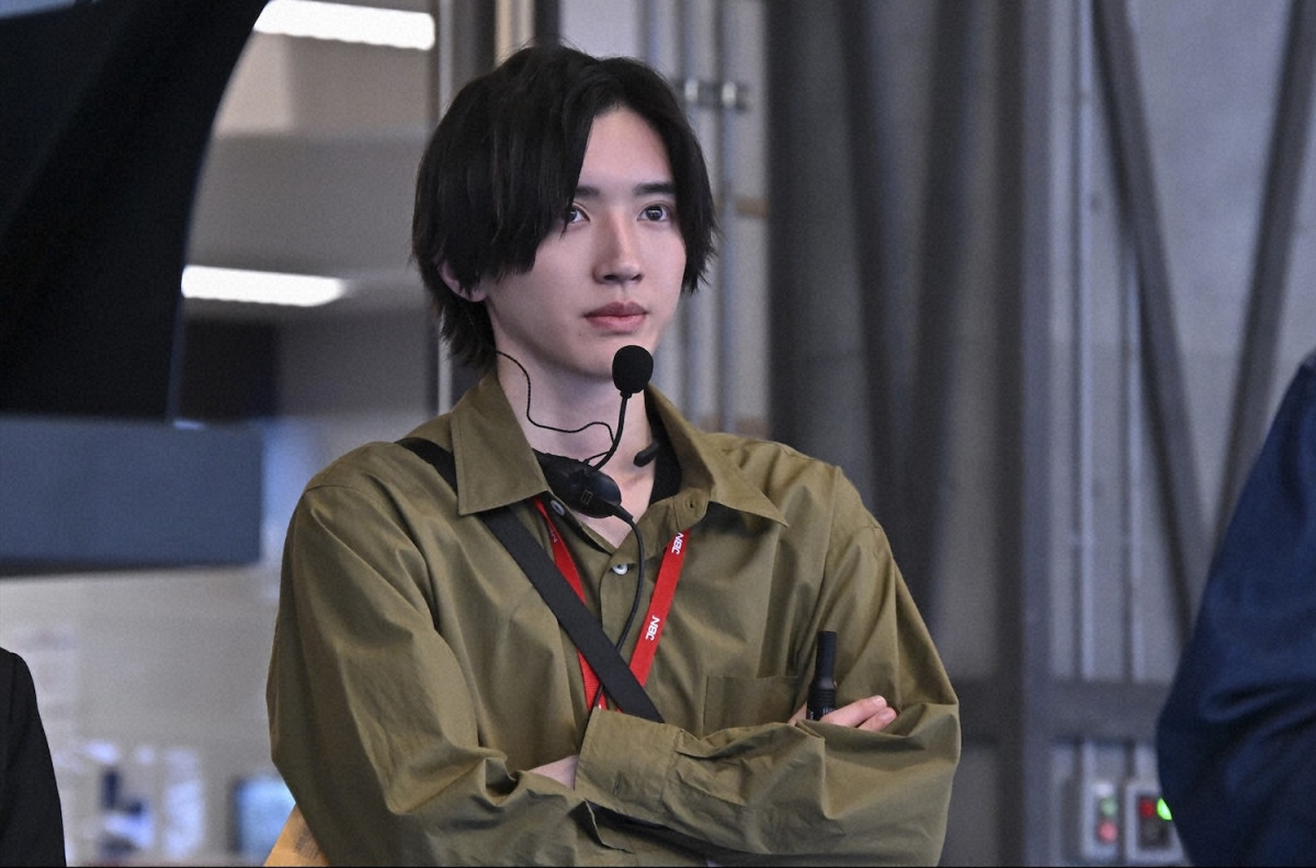 『キャスター』第2話　“進藤”阿部寛、オンラインスポーツ賭博の闇に迫る