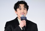 小栗旬、映画『フロントライン』キックオフイベント日本体育大学救急医療学科特別試写会に登場