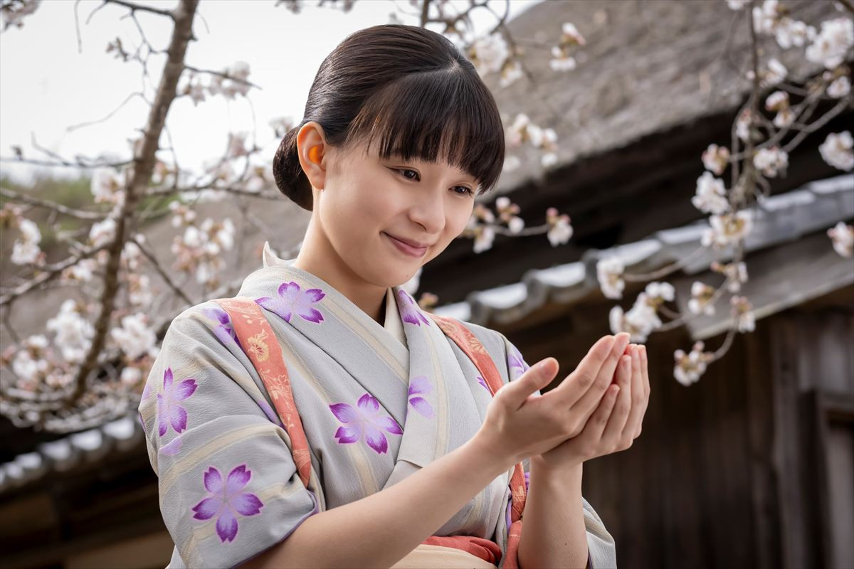 『波うららかに、めおと日和』本編映像初出し！　芳根京子らの“家族写真”も解禁
