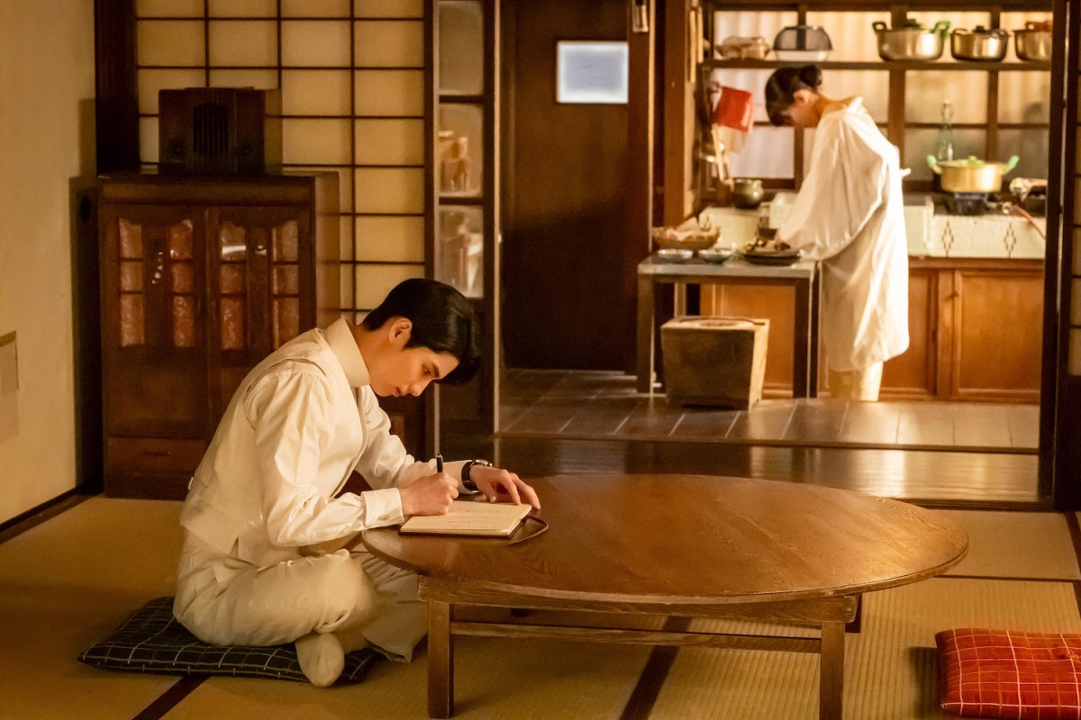 『波うららかに、めおと日和』第2話　“なつ美”芳根京子、旅先で“瀧昌”本田響矢の軍服姿に見惚れる