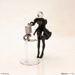 「NieR:Automata　プラスチックモデルキット　2B（ヨルハ二号B型）」見本ショット