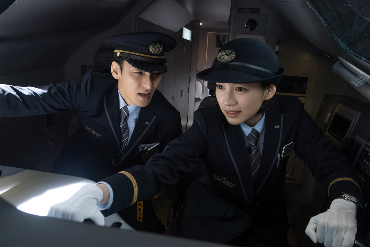 草なぎ剛＆樋口真嗣、『日本沈没』から育んだ友情が18年を経て『新幹線大爆破』で結実
