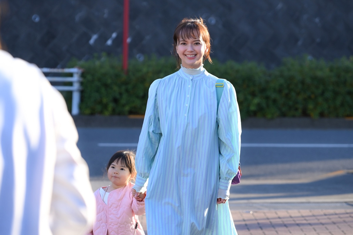 『対岸の家事』“詩穂”多部未華子＆“虎朗”一ノ瀬ワタル、仲直りから一転　不気味な人影に騒然「怖すぎて鳥肌」