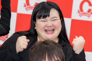 オダウエダ・植田紫帆、『キングオブコント2025』エントリー表明会見に登場