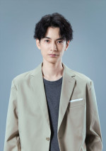 ドラマ『恋愛禁止』に出演する渡邊圭祐