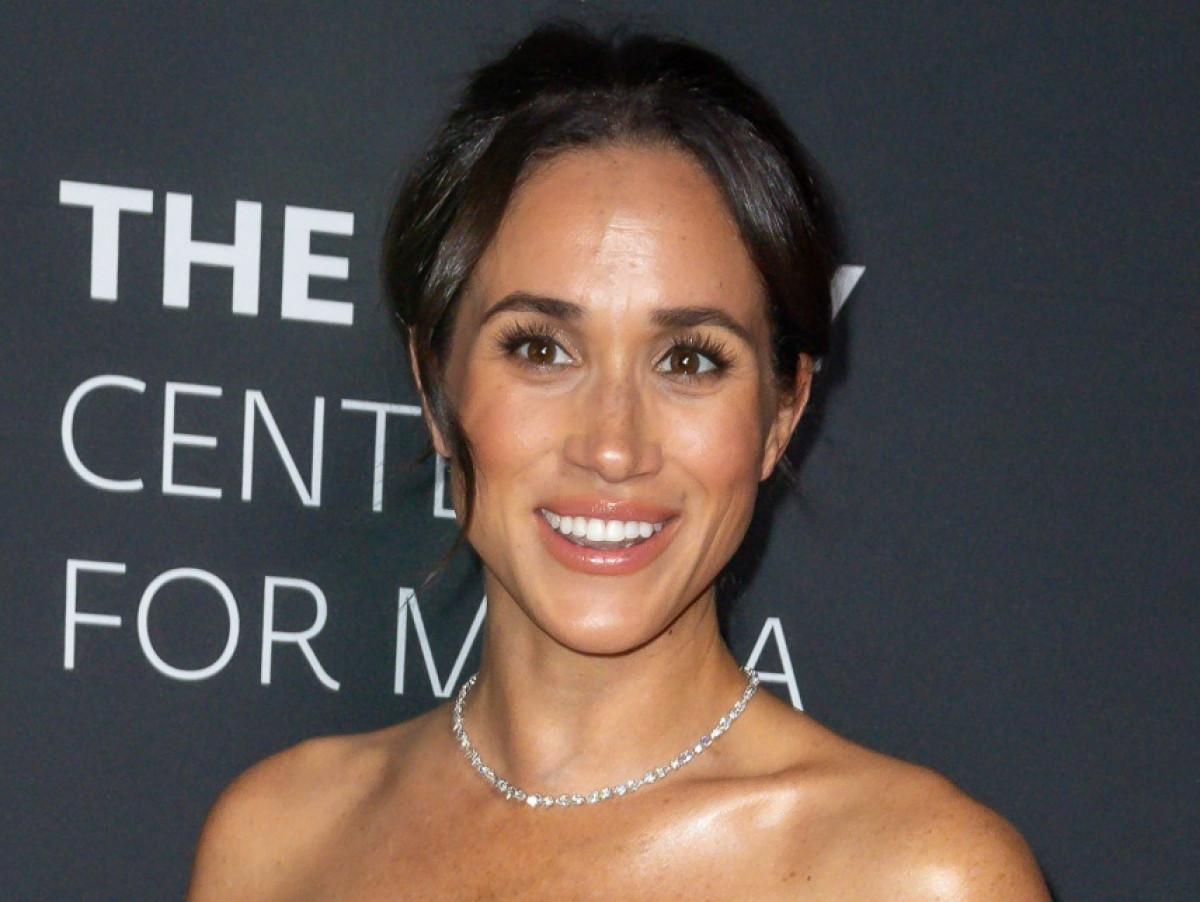 メーガン妃、結婚式スタッフを「厳しく叱責」し、エリザベス女王に止められていた