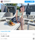 小野真弓、水着姿　※「小野真弓」インスタグラム