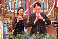 5月24日放送の『好き嫌いダウト最弱王決定戦』より（左から）MCの池田美優、川島明（麒麟）