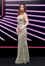 アナ・デ・アルマス、『バレリーナ』プレミアでキアヌとポーズ　噂のトム・クルーズの姿はなし
