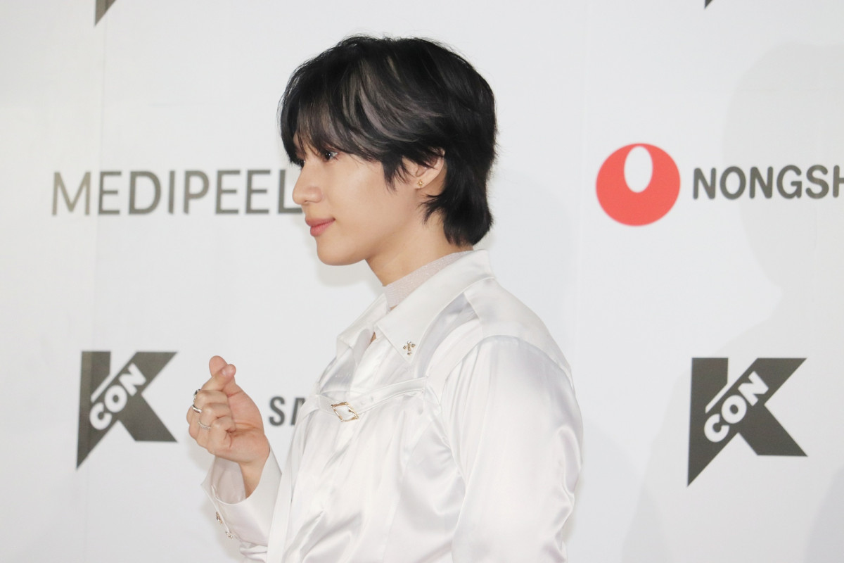 「KCON JAPAN 2025」のレッドカーペットに登場したSHINeeのテミン【二次使用不可】