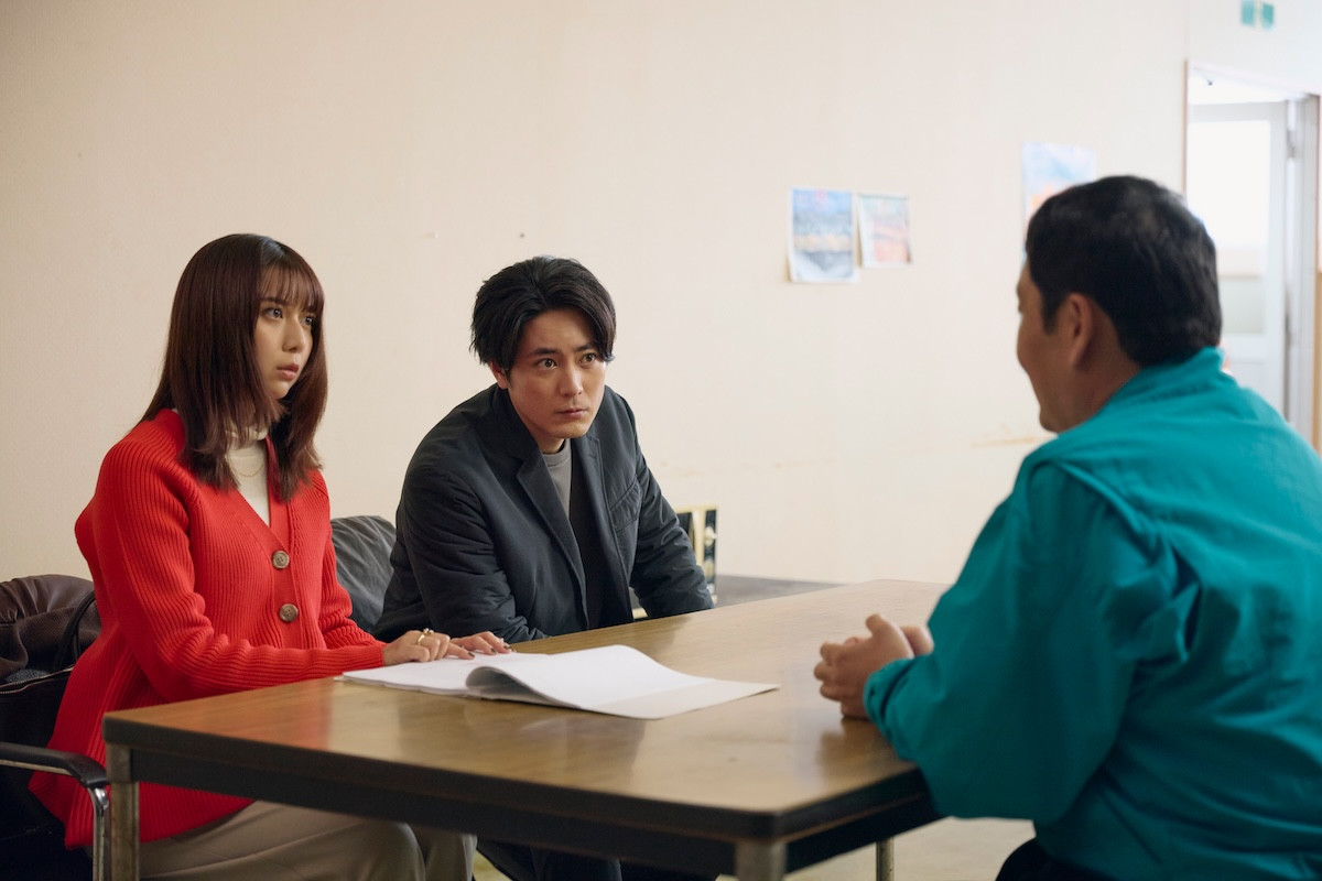 『イグナイト』第3話　“宇崎”間宮祥太朗、ケガをした外国人技能実習生の職場を訪れる
