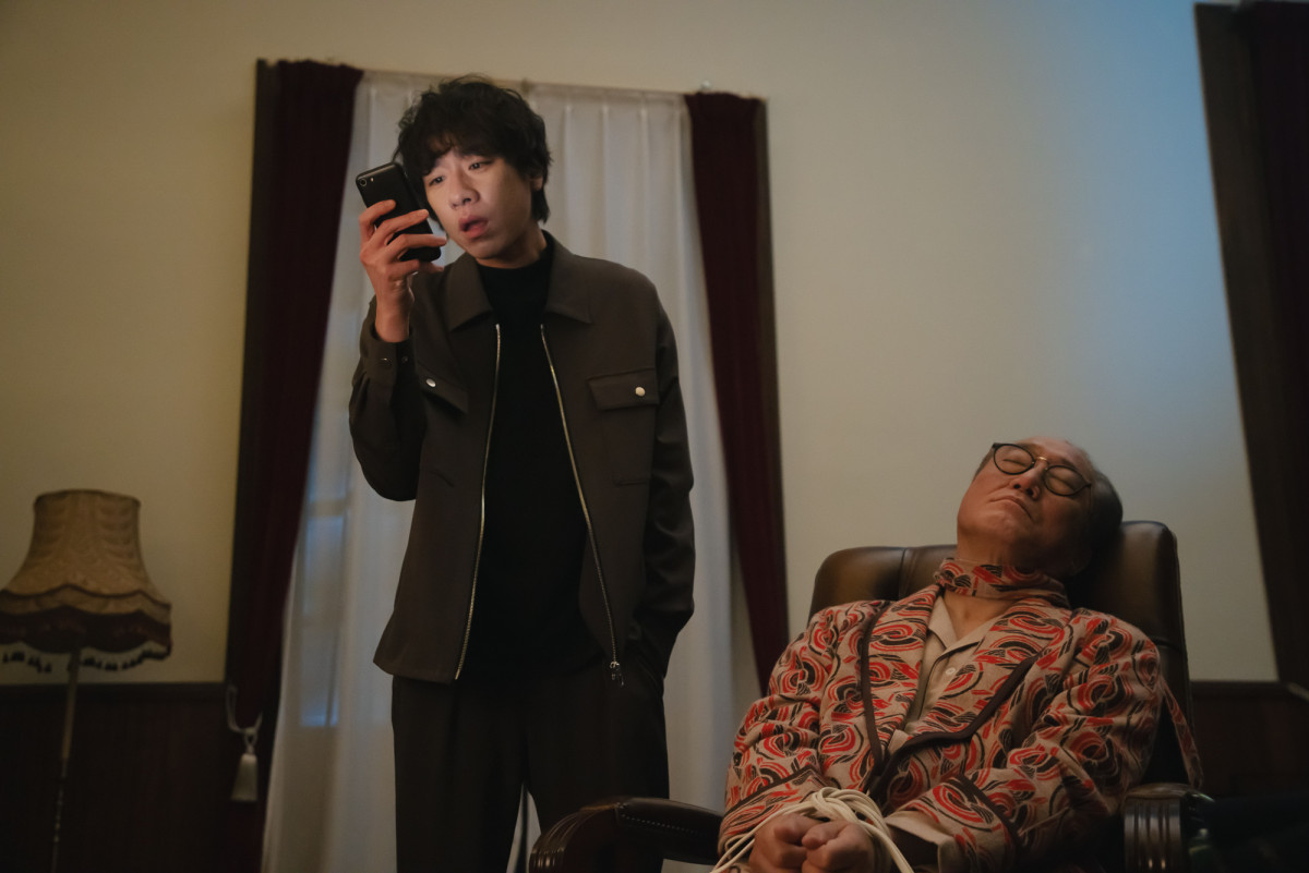 『魔物』第5話　“あやめ”麻生久美子、“凍也”塩野瑛久と一緒に暮らし始める