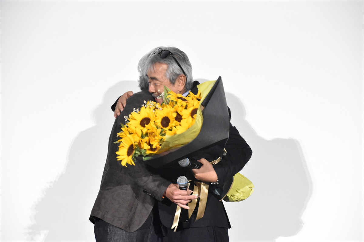 寺尾聰「これが最後の作品になるかもしれない」と挑んだ映画『父と僕の終わらない歌』　共演者に感謝しきり