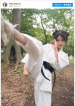 堀江アナ、空手衣まとい華麗な技を披露　※「堀江聖夏」インスタグラム