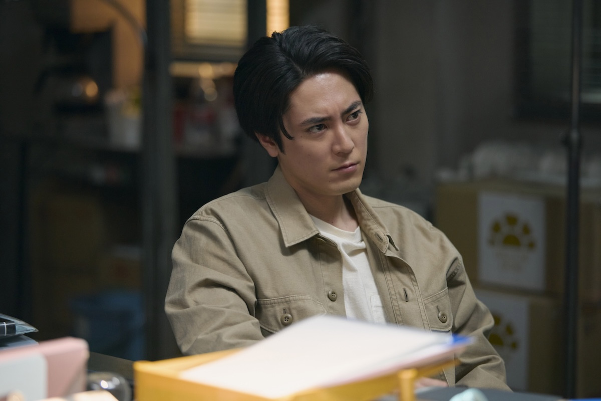 『イグナイト』ベテラン俳優、“謎の男”好演に称賛続々「渋かっこいい」「どんどんドラマ出て」