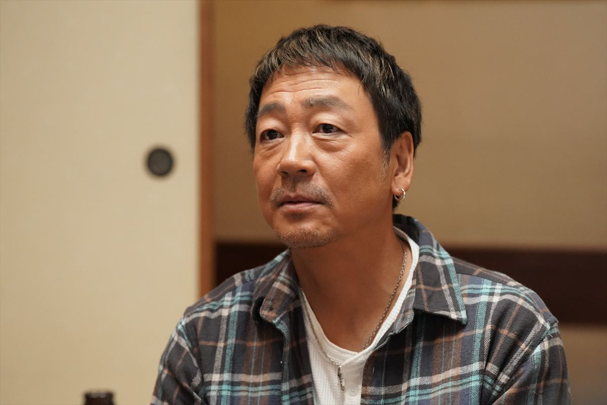 映画『平場の月』に出演する大森南朋