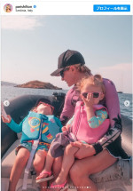 パリス・ヒルトン、子どもたちとのキュートな旅行写真公開　※「パリス・ヒルトン」インスタグラム