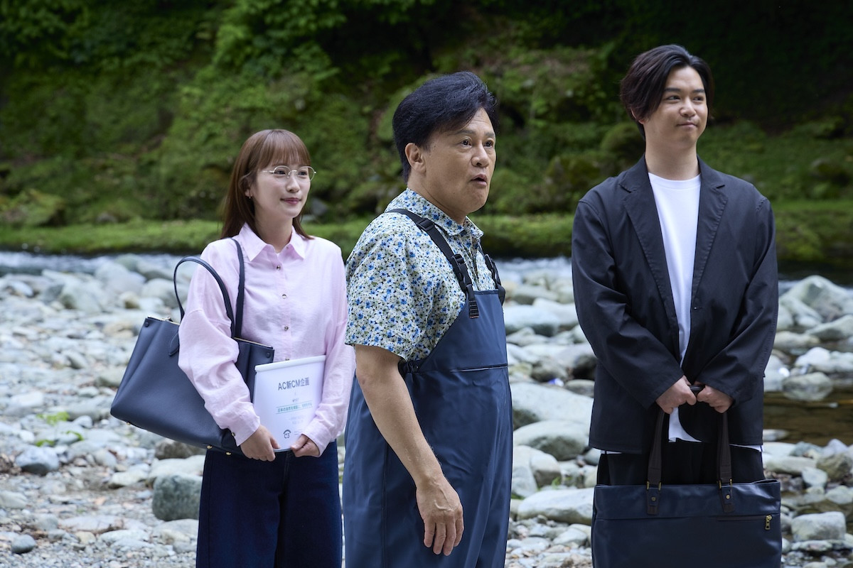 『ダメマネ！』“真田”山田涼介、衝撃ビジュアルにツッコミ続々「不審者www」「変装がド下手だ笑」