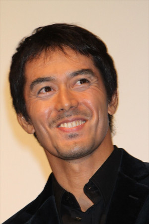 阿部寛、「麒麟の翼 ～劇場版・新参者～」ワールドプレミア舞台あいさつにて（2012年）