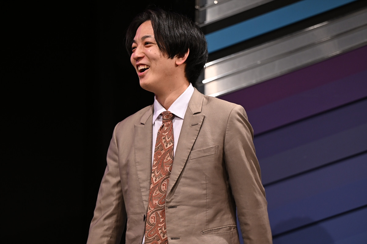 令和ロマンがコンビで記者会見に登場　ちょんまげラーメンはラストイヤーへの思いを語る　『M-1グランプリ2025』会見
