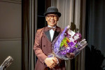 ドラマ『波うららかに、めおと日和』のクランクアップを迎えた生瀬勝久
