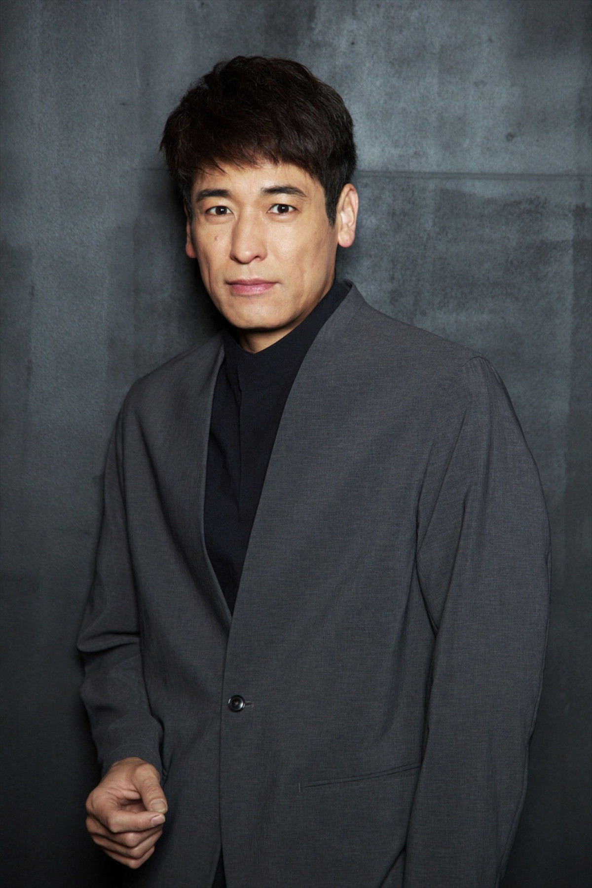 仲野太賀＆中野英雄、NHKスペシャルドラマ『シミュレーション』に親子出演！　岩田剛典、二階堂ふみ、佐藤浩市ら新キャスト発表