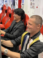（左から）森本慎太郎＆ブラッド・ピット