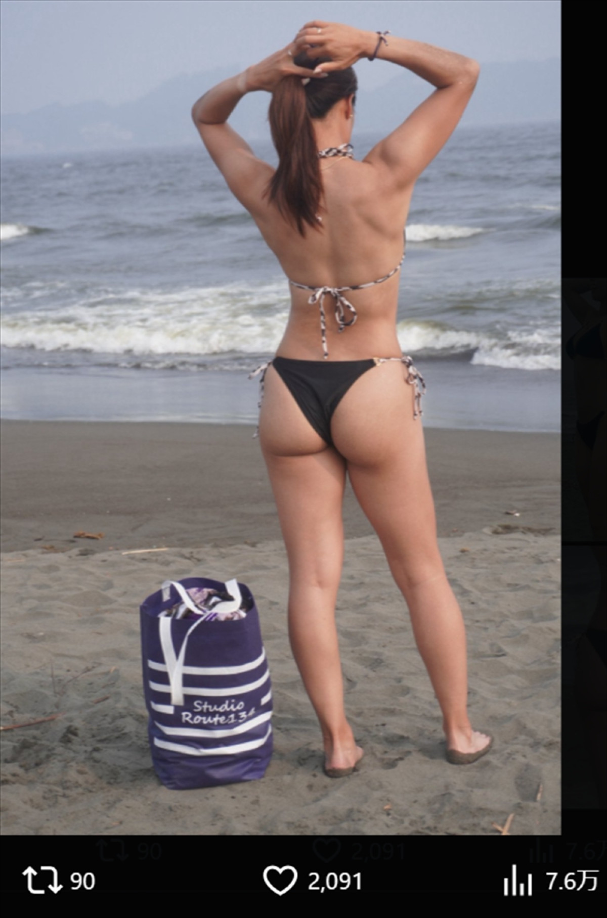 SNSで話題の“テニス美女”園田彩乃、ドレッシーな休日コーデに反響